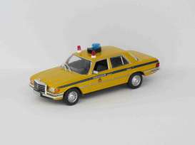 Mercedes Benz - W116 yellow/blue - 1:43 - Magazine Models - Pow029 - MagPow029 | Toms Modelautos Mercedes Benz - W116 yellow/blue - 1:43 - Magazine Models - Pow029 - MagPow029 | Toms Modelautos