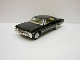 Chevrolet  - Impala 4-door 1967 black - 1:36 - Kinsmart - 5418D - KT5418Wbk | Toms Modelautos