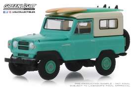 Nissan  - Patrol 1969 green/white - 1:64 - GreenLight - 97070C - gl97070C | Toms Modelautos
