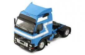 Volvo - FH12 blue/white - 1:43 - IXO Models - tr018 - ixtr018 | Tom's Modelauto's Volvo - FH12 blue/white - 1:43 - IXO Models - tr018 - ixtr018 | Tom's Modelauto's