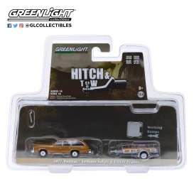 Pontiac - LeMans 1977 gold/white - 1:64 - GreenLight - 32180A - gl32180A | Tom's Modelauto's Pontiac - LeMans 1977 gold/white - 1:64 - GreenLight - 32180A - gl32180A | Tom's Modelauto's