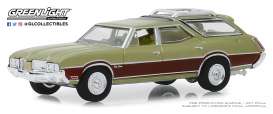 Oldsmobile - Vista Cruiser 1971 green-brown - 1:64 - GreenLight - 29970C - gl29970C | Toms Modelautos Oldsmobile - Vista Cruiser 1971 green-brown - 1:64 - GreenLight - 29970C - gl29970C | Toms Modelautos