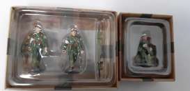 Figures  - camouflage green - 1:43 - Magazine Models - magMIL13G02-03 | Toms Modelautos