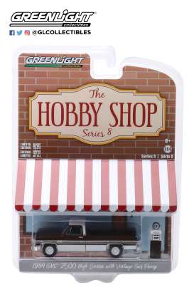 GMC - 2500 High Sierra 1984 brown/white - 1:64 - GreenLight - 97080D - gl97080D | Toms Modelautos GMC - 2500 High Sierra 1984 brown/white - 1:64 - GreenLight - 97080D - gl97080D | Toms Modelautos