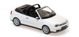 Volkswagen  - Golf 1998 white - 1:43 - Maxichamps - 940058330 - mc940058330 | Toms Modelautos