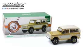 Ford  - Bronco 1976 gold/creme - 1:18 - GreenLight - 19071 - gl19071 | Toms Modelautos