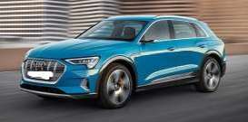 Audi  - E-Tron 2020 blue - 1:87 - Minichamps - 870018220 - mc870018220 | Toms Modelautos