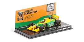 Benetton Ford - B193B 1993 yellow/green - 1:43 - Minichamps - 517935705 - mc517935705 | Toms Modelautos