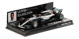 Mercedes Benz  - 2018 silver/green - 1:43 - Minichamps - 417182244 - mc417182244 | Toms Modelautos