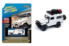 Toyota  - Land Cruiser white - 1:64 - Johnny Lightning - cp7209 - jlcp7209 | Toms Modelautos
