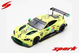 Aston Martin  - Vantage 2019 black/yellow - 1:18 - Spark - 18s439 - spa18s439 | Toms Modelautos