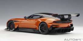 Aston Martin  - Vulcan black/orange - 1:18 - AutoArt - 70264 - autoart70264 | Toms Modelautos
