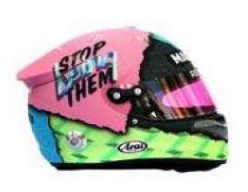 Helmet  - Daniel Ricciardo Renault F1 2019 pink/green/blue - 1:5 - Spark - 5HF036 - spa5HF036 | Toms Modelautos