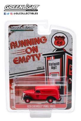 Chevrolet  - Panel Truck 1939 red/black - 1:64 - GreenLight - 41100A - gl41100A | Toms Modelautos