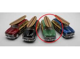 Ford  - Woody Wagon  1949 green - 1:36 - Kinsmart - 5402DS - KT5402DSgn | Toms Modelautos