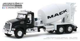 Mack  - Granite 2019 white/black - 1:64 - GreenLight - 45090B - gl45090B | Toms Modelautos