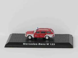 Mercedes Benz  - W123 red/white - 1:72 - Magazine Models - W123 - magfireW123 | Toms Modelautos