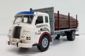 Pegaso  - II Z-202 diesel 1956 creme - 1:43 - Magazine Models - magPEG002 | Toms Modelautos