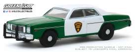 Plymouth  - Fury 1975 green/white - 1:64 - GreenLight - 30141 - gl30141 | Toms Modelautos