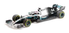 Mercedes Benz Petronas - 2019 silver/turquoise - 1:18 - Minichamps - 110191844 - mc110191844 | Toms Modelautos