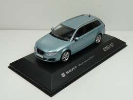 Seat  - Exeo ST light blue - 1:43 - Seat Auto Emocion - 07 - seat07 | Toms Modelautos