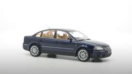 Volkswagen  - Passat blue - 1:18 - DNA - DNA000029 - DNA000029 | Toms Modelautos