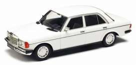 Mercedes Benz  - 230E 1975 white - 1:18 - KK - Scale - 180351 - kkdc180351 | Tom's Modelauto's