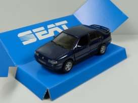 Seat - blue - 1:43 - Seat Auto Emocion - 33 - seat33 | Toms Modelautos Seat - blue - 1:43 - Seat Auto Emocion - 33 - seat33 | Toms Modelautos