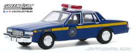 Chevrolet - Caprice 1990 blue - 1:64 - GreenLight - 30180 - gl30180 | Toms Modelautos Chevrolet - Caprice 1990 blue - 1:64 - GreenLight - 30180 - gl30180 | Toms Modelautos