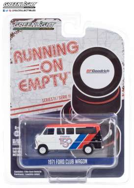 Ford - Club Wagon 1971 white/red - 1:64 - GreenLight - 41110C - gl41110C | Toms Modelautos Ford - Club Wagon 1971 white/red - 1:64 - GreenLight - 41110C - gl41110C | Toms Modelautos
