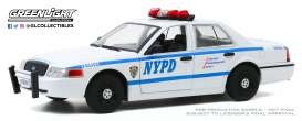 Ford - Crown Victoria 2011 white/blue - 1:24 - GreenLight - 85513 - gl85513 | Toms Modelautos Ford - Crown Victoria 2011 white/blue - 1:24 - GreenLight - 85513 - gl85513 | Toms Modelautos