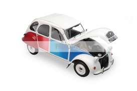 Citroen - 1986 white/red/blue - 1:12 - OttOmobile Miniatures - ZMD1200103 - ottoZMD1200103 | Toms Modelautos Citroen - 1986 white/red/blue - 1:12 - OttOmobile Miniatures - ZMD1200103 - ottoZMD1200103 | Toms Modelautos