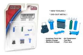 diorama  - Mechanic Tool Set blue - 1:64 - American Diorama - 38405 - AD38405 | Toms Modelautos