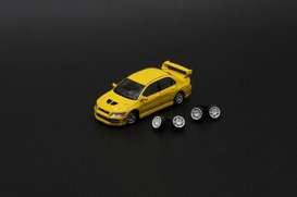 Mitsubishi  - Lancer Evo VII yellow - 1:64 - BM Creations - 64B0085 - BM64B0085lhd | Toms Modelautos