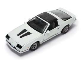 Chevrolet  - 1985 white - 1:18 - SunStar - 1940 - sun1940 | Toms Modelautos