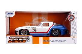 Chevrolet  - Corvette 1963 glossy white - 1:24 - Jada Toys - 31666 - jada31666 | Toms Modelautos