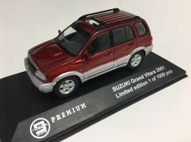 Suzuki  - 2001 red/grey - 1:43 - Triple9 Premium - T9P10031 | Toms Modelautos