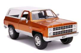 Chevrolet - K5 Blazer 1980 copper/white - 1:24 - Jada Toys - 31591 - jada31591 | Toms Modelautos Chevrolet - K5 Blazer 1980 copper/white - 1:24 - Jada Toys - 31591 - jada31591 | Toms Modelautos