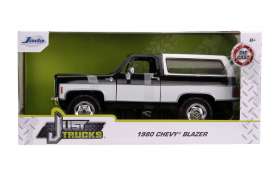 Chevrolet  - K5 Blazer 1980 black/white - 1:24 - Jada Toys - 31592 - jada31592 | Toms Modelautos