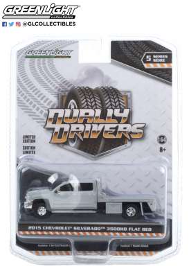 Chevrolet - Silverado 2015 silver ice - 1:64 - GreenLight - 46050A - gl46050A | Toms Modelautos Chevrolet - Silverado 2015 silver ice - 1:64 - GreenLight - 46050A - gl46050A | Toms Modelautos
