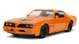 Pontiac  - Firebird 1977 orange - 1:24 - Jada Toys - 31601 - jada31601o | Toms Modelautos