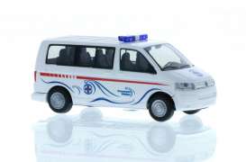 Volkswagen  - T5 white/red/blue - 1:87 - Rietze - R51925 - RZ51925 | Toms Modelautos