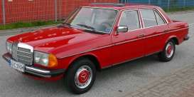 Mercedes Benz  - W123 red - 1:18 - Norev - 183714 - nor183714 | Toms Modelautos