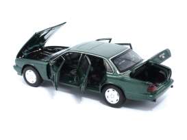 Jaguar  - XJ6 green - 1:32 - Tayumo - 32110015 - tay32110015 | Toms Modelautos