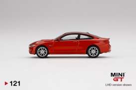 BMW  - M4 (F82) orange - 1:64 - Mini GT - 00121-R - MGT00121Rhd | Toms Modelautos