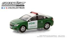 Chevrolet  - Cruze 2013 white/green - 1:64 - GreenLight - 30201 - gl30201 | Toms Modelautos