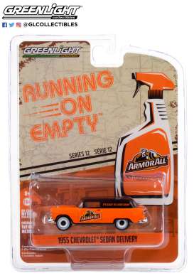 Chevrolet  - Sedan 1955 orange/black - 1:64 - GreenLight - 41120A - gl41120A | Toms Modelautos