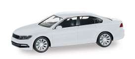 Volkswagen  - Passat Limousine pearl white - 1:87 - Herpa - H038416-002 - herpa038416-002 | Toms Modelautos