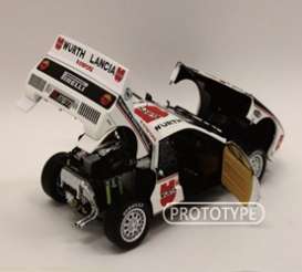 Lancia  - Rally 037 1983 white/red/black - 1:18 - Kyosho - 8306C - kyo8306C | Toms Modelautos