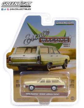 Pontiac - Grand LeMans Safari 1976 cream/wood - 1:64 - GreenLight - 36010D - gl36010D | Toms Modelautos Pontiac - Grand LeMans Safari 1976 cream/wood - 1:64 - GreenLight - 36010D - gl36010D | Toms Modelautos